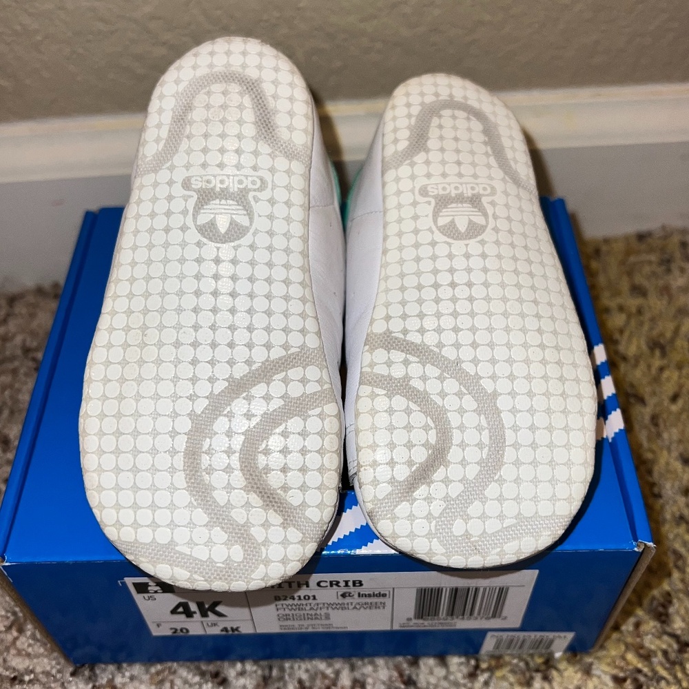 Adidas - Picture 3 of 3
